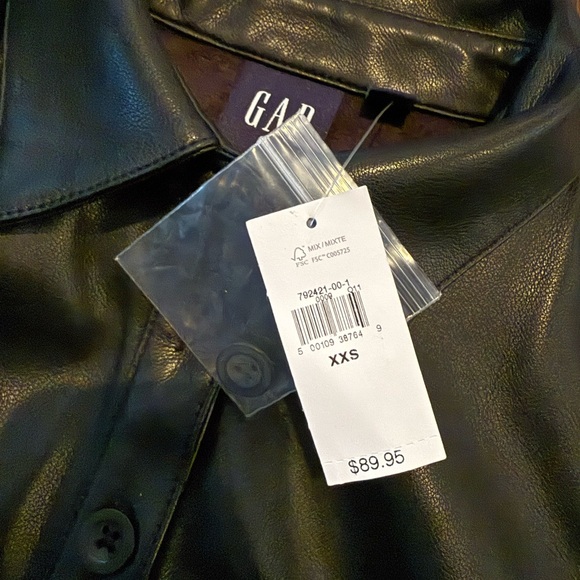 Capsule of vegan leather, silk and cotton. All new with tags!!! - Picture 3 of 13